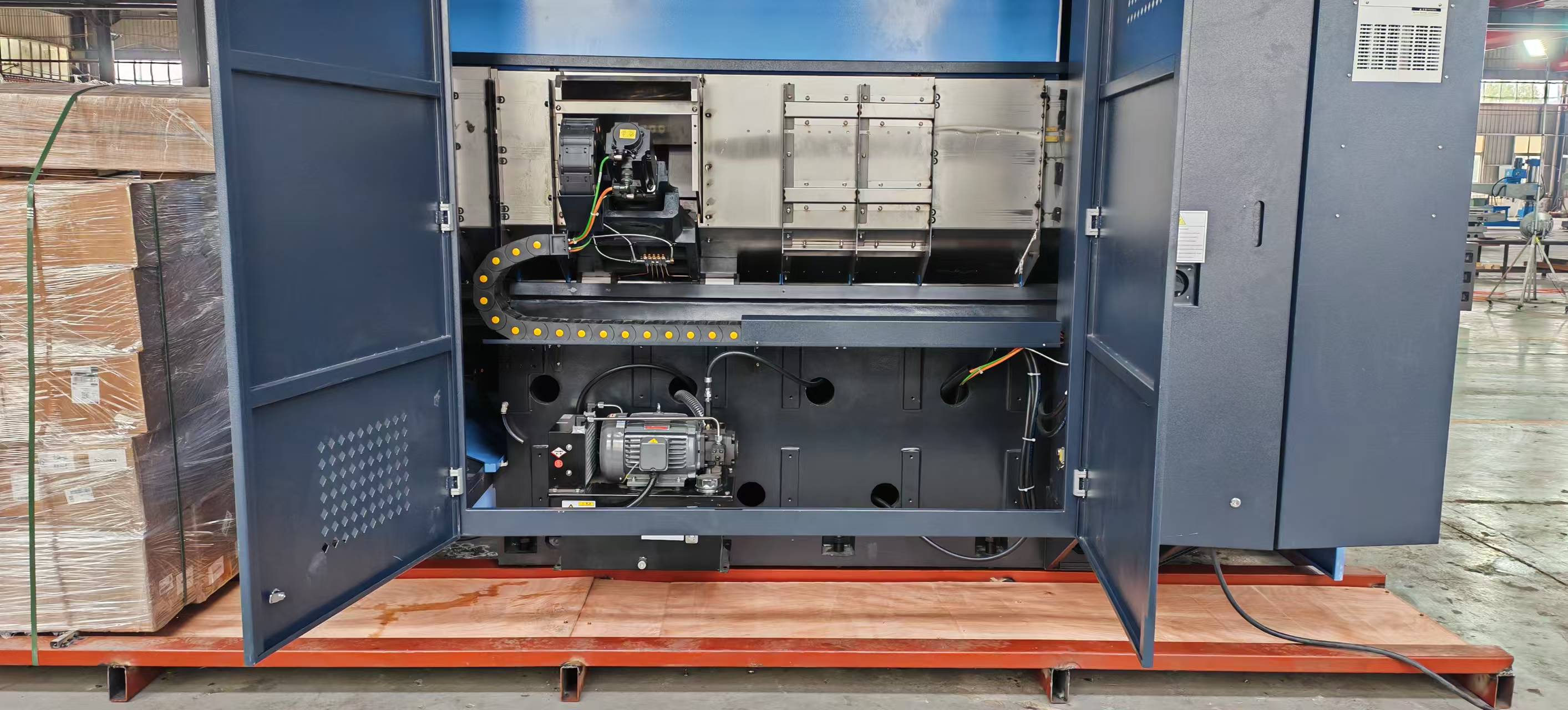 Turn mill machine packed for export by Shenzhen Metalcnc Tech Co Ltd
