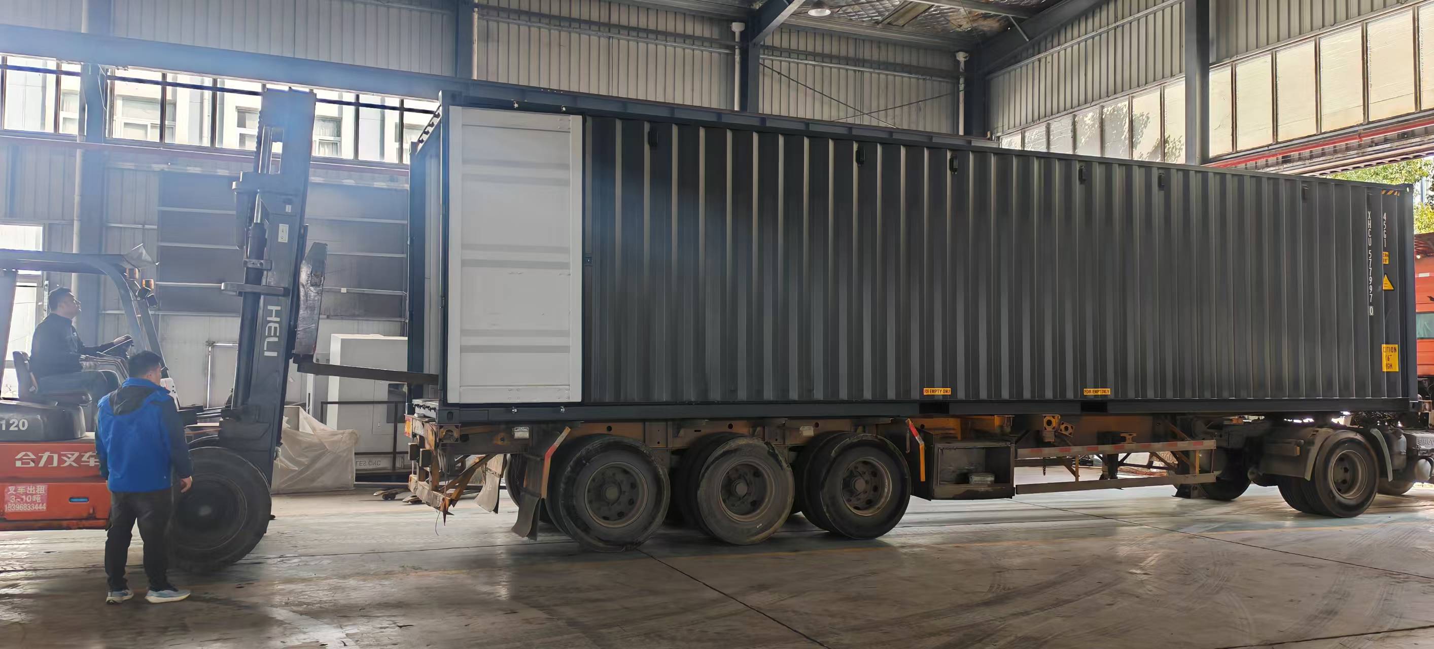 Turn mill machine packed for export by Shenzhen Metalcnc Tech Co Ltd Turn mill machine packed for export by Shenzhen Metalcnc Tech Co Ltd